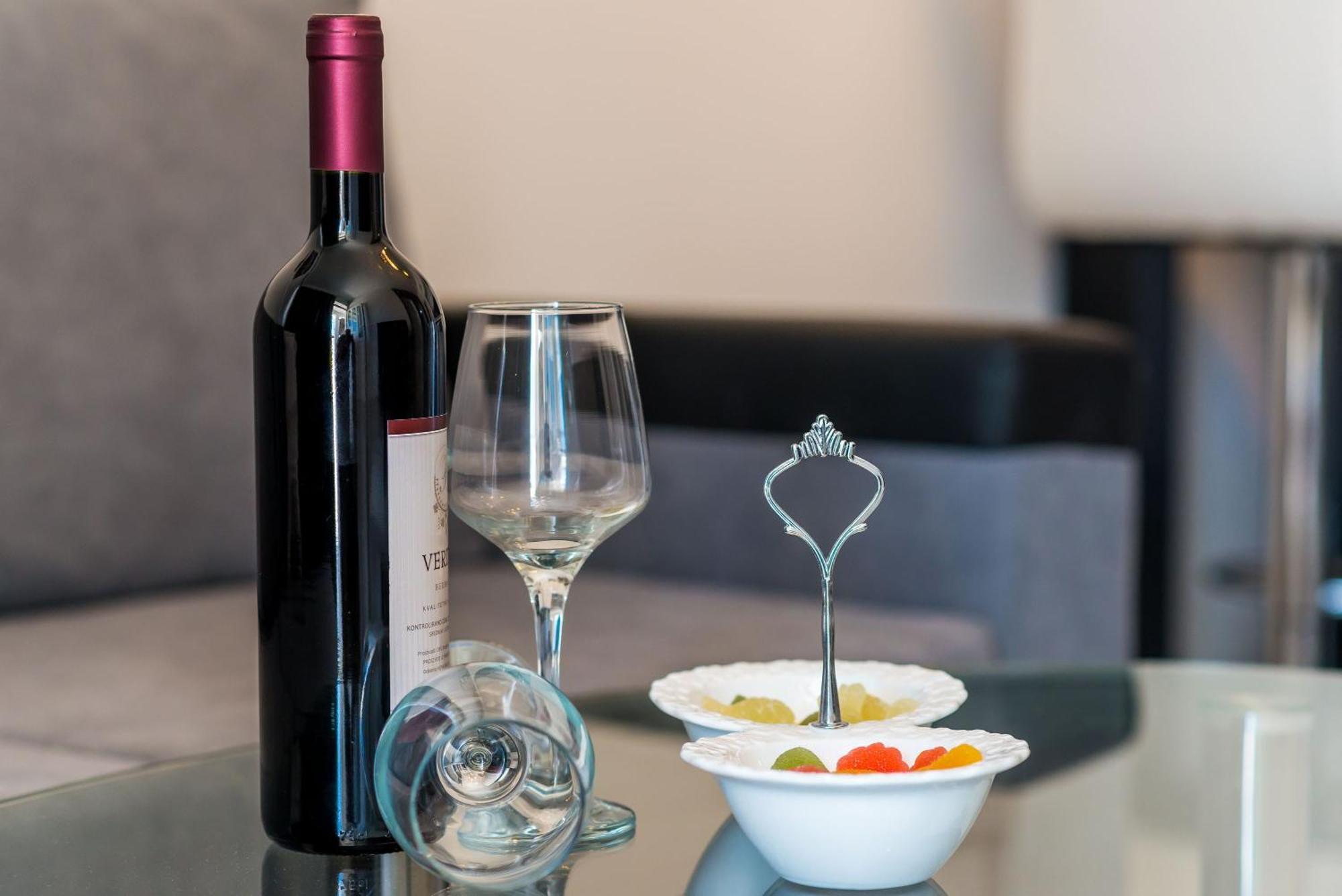 Mata Family Apartments Molunat Εξωτερικό φωτογραφία