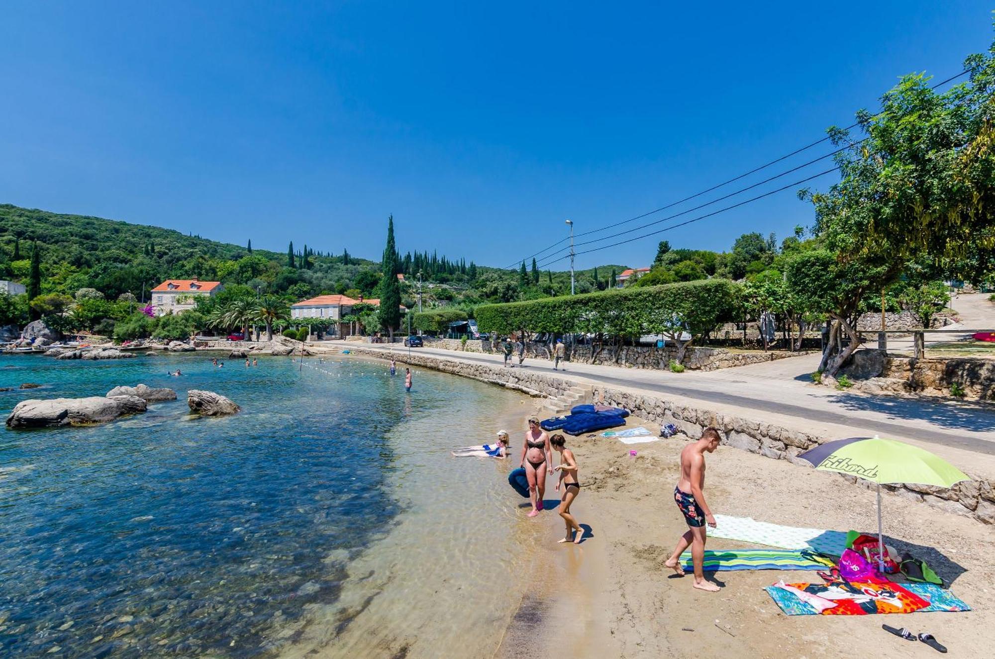 Mata Family Apartments Molunat Εξωτερικό φωτογραφία