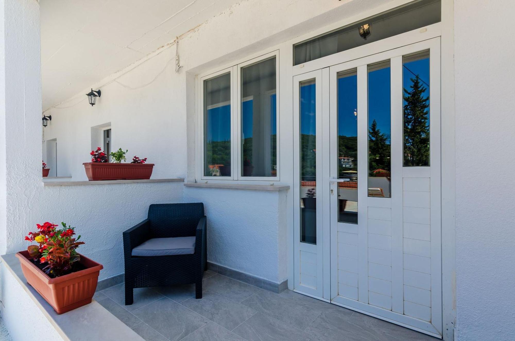 Mata Family Apartments Molunat Δωμάτιο φωτογραφία