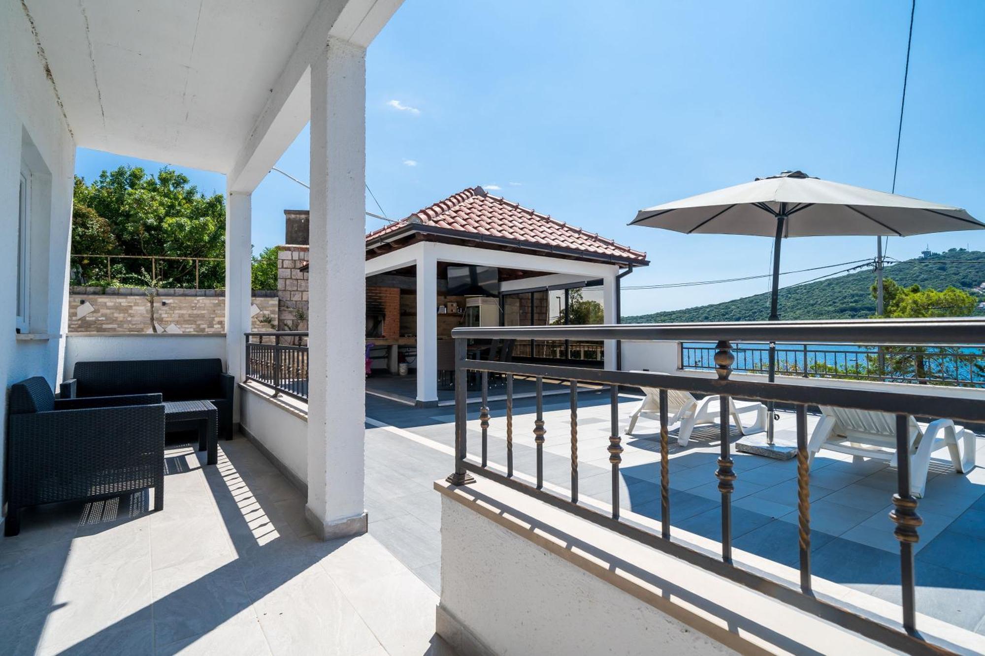 Mata Family Apartments Molunat Δωμάτιο φωτογραφία