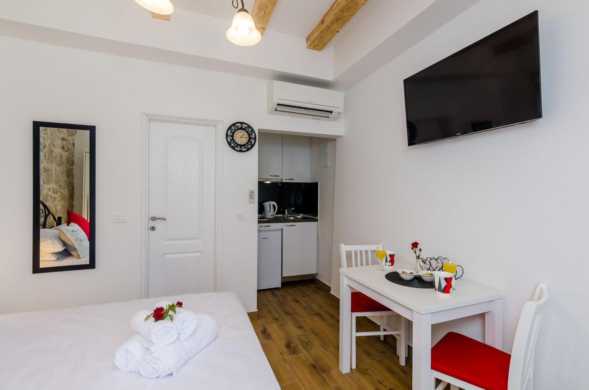 Mata Family Apartments Molunat Δωμάτιο φωτογραφία