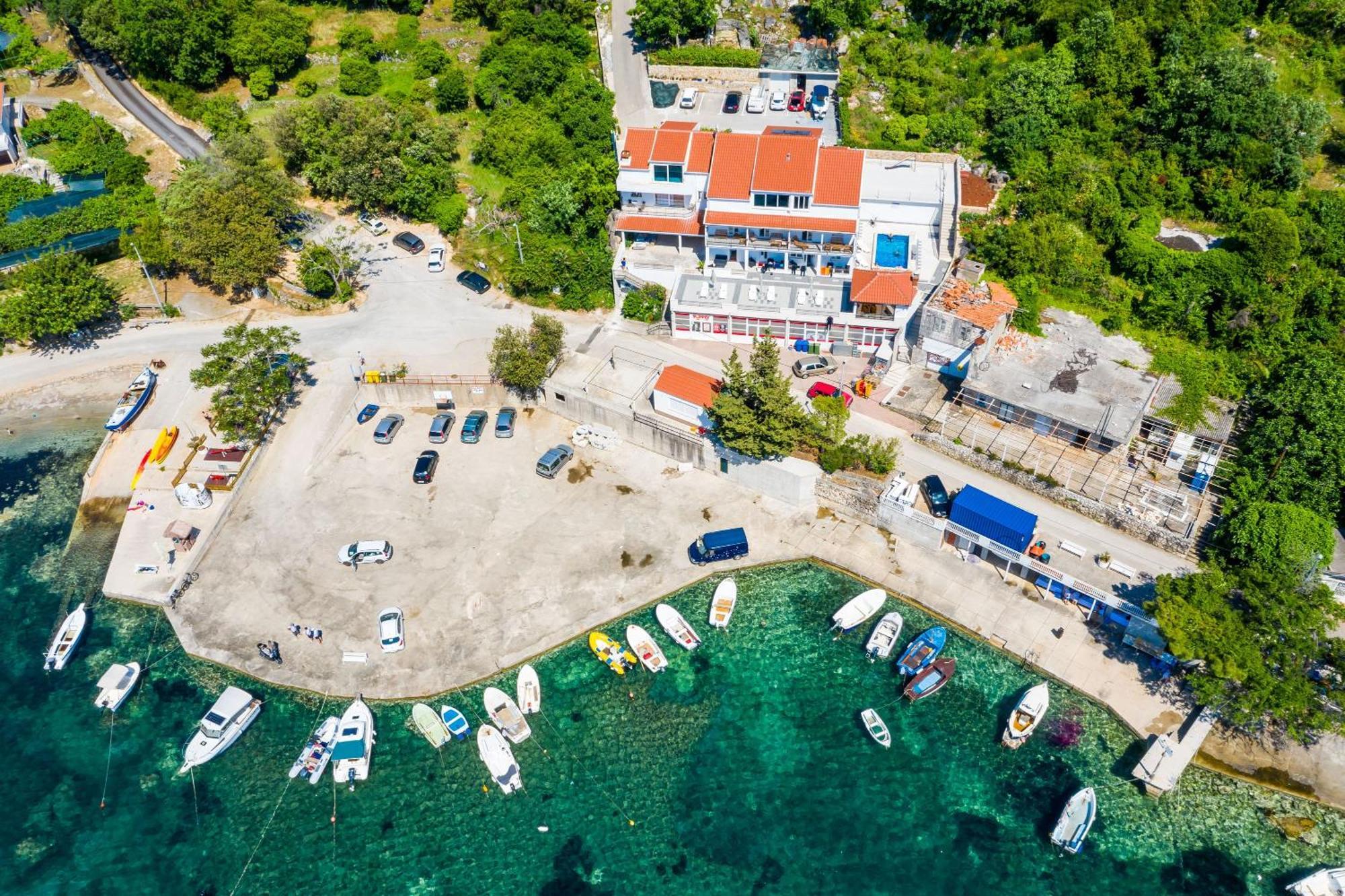 Mata Family Apartments Molunat Δωμάτιο φωτογραφία